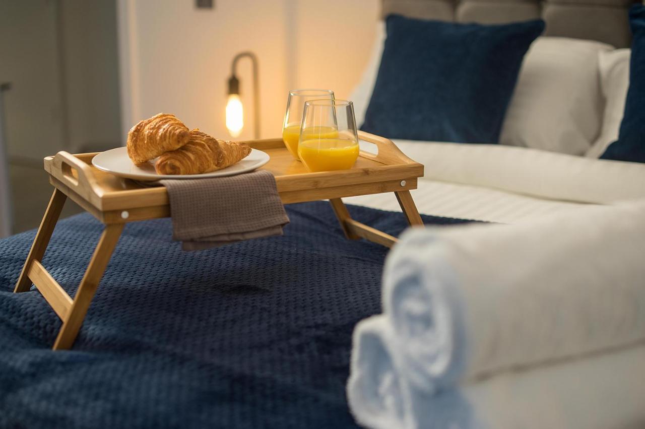 Luxury King Bed Apartment & Free Parking ケンブリッジ エクステリア 写真